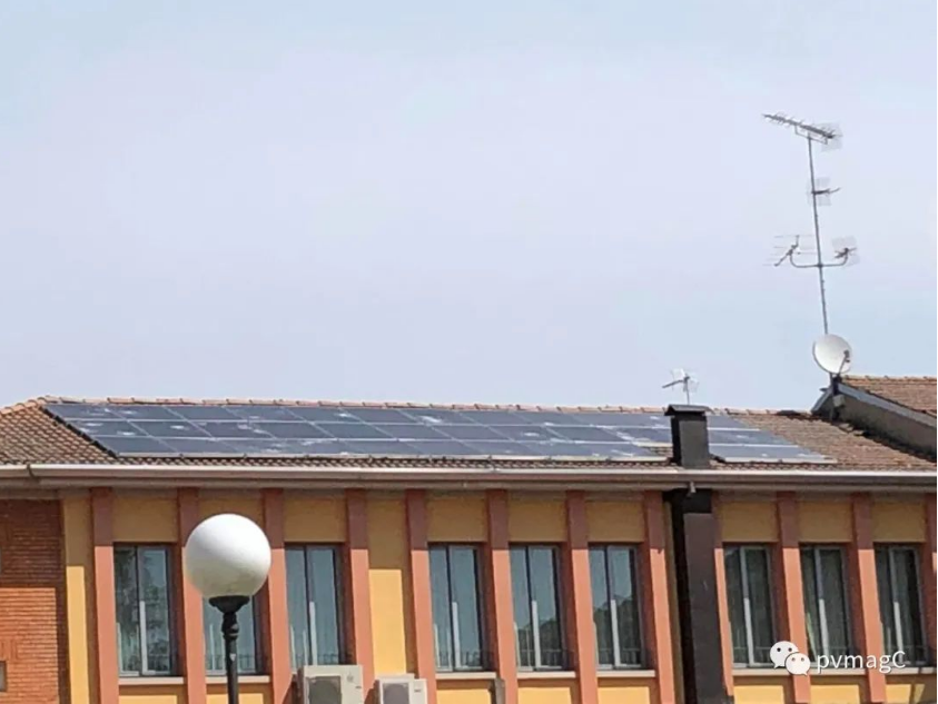 Cât de mare poate deteriora un sistem fotovoltaic o furtună de grindină?