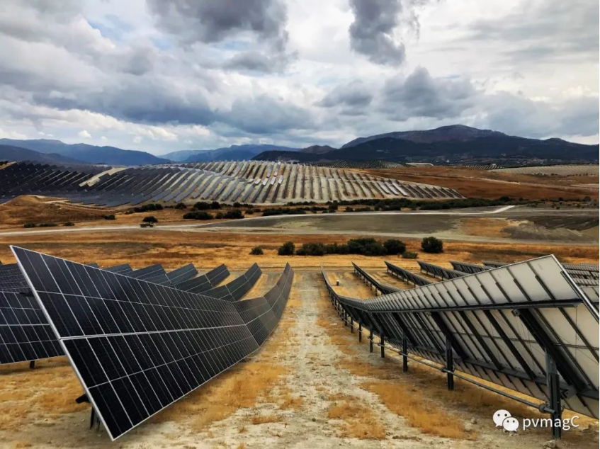 Fotovoltaica comercială continuă să se dezvolte în Spania și Germania